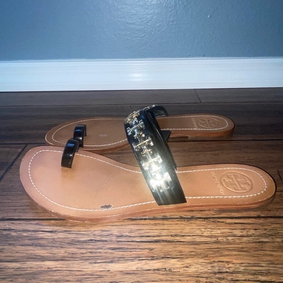 Rare Tory Burch miller sandals toe ring sandal logo sandal patent leather - Picture 12 of 16